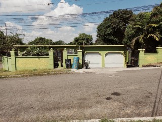 4 bed House For Sale - Ensom City, St. Catherine, Jamaica