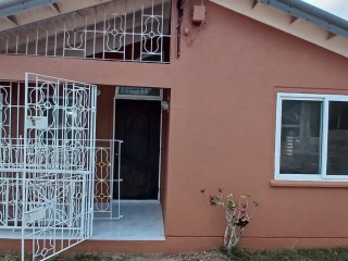 2 bed House For Rent in Rosehall, St. James, Jamaica