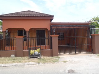 House For Sale in Portmore, St. Catherine Jamaica | [14]