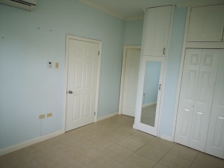 Apartment For Sale in Kingston 8, Kingston / St. Andrew Jamaica | [4]