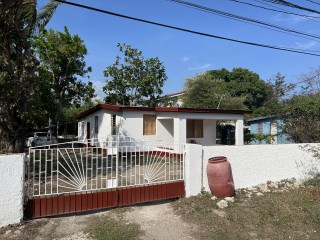 3 bed House For Sale in Sydenham, St. Catherine, Jamaica