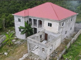 5 bed House For Sale in Coopers Hill, Kingston / St. Andrew, Jamaica