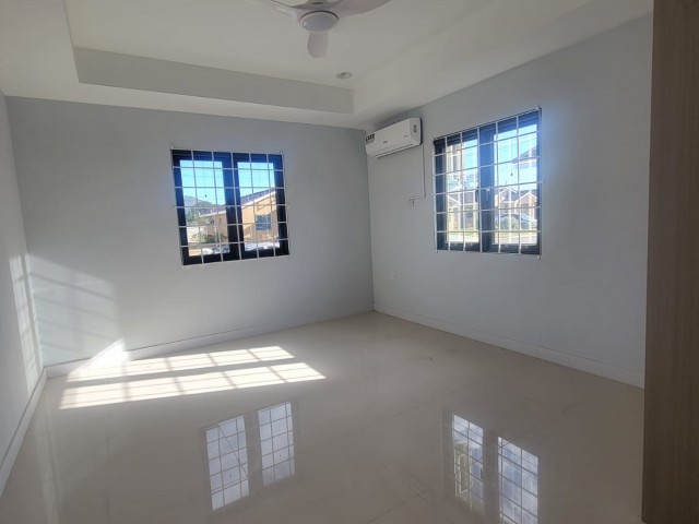 House For Sale in Oak Estates  Portmore, St. Catherine Jamaica | [5]