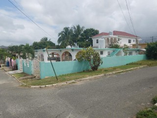 House For Sale in SPANISH TOWN, St. Catherine Jamaica | [2]