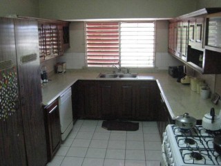 3 bed House For Sale in West Armour Heights, Kingston / St. Andrew, Jamaica