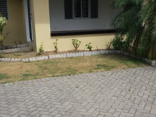 House For Rent in Draxhall, St. Ann Jamaica | [1]