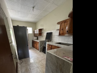 Flat For Rent in Red Hills Road, Kingston / St. Andrew Jamaica | [7]