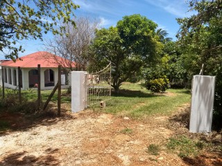 3 bed House For Sale in Southfield, St. Elizabeth, Jamaica