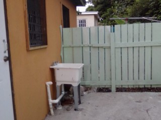 Flat For Rent in Vineyard Town, Kingston / St. Andrew Jamaica | [6]