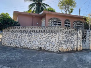 2 bed House For Sale in Catherine Mount Montego Bay, St. James, Jamaica