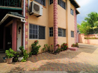Apartment For Sale in Mannings Hill Road, Kingston / St. Andrew Jamaica | [2]