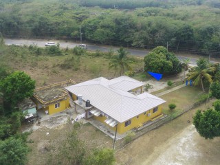 5 bed House For Sale in Black River, St. Elizabeth, Jamaica