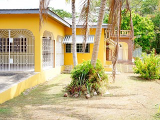 5 bed House For Sale in Black River, St. Elizabeth, Jamaica