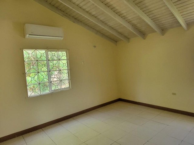 House For Sale in CORAL SPRING, Trelawny Jamaica | [9]