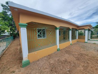 3 bed House For Sale in Ensom City, St. Catherine, Jamaica