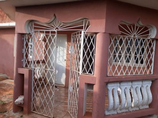House For Sale in Lincoln, Manchester Jamaica | [3]