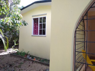 4 bed House For Sale in Off Waterloo Rd Near Mega Mart, Kingston / St. Andrew, Jamaica