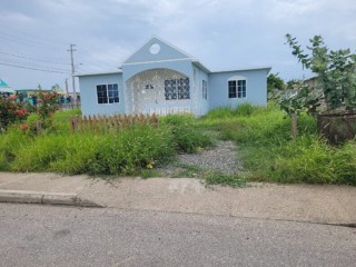 3 bed House For Sale in Sandhills Vista, St. Catherine, Jamaica