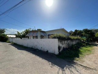 House For Sale in RUNAWAY BAY PO, St. Ann Jamaica | [2]