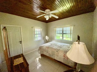 4 bed House For Sale in Alexander Park, St. Thomas, Jamaica