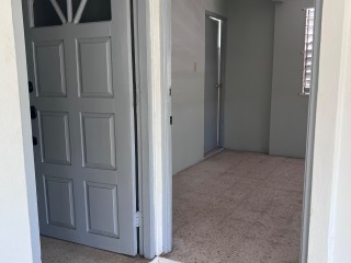House For Rent in Passage Fort  Portmore, St. Catherine Jamaica | [4]