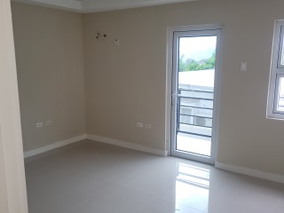 2 bed Apartment For Rent in Kingston 6 area, Kingston / St. Andrew, Jamaica