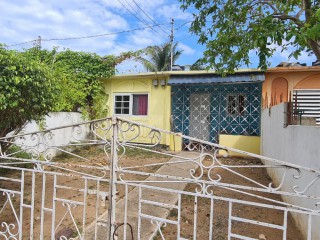 2 bed House For Sale in 3 North, St. Catherine, Jamaica