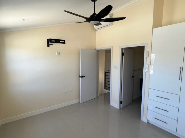 Townhouse For Rent in Chester Creek, St. Catherine Jamaica | [7]