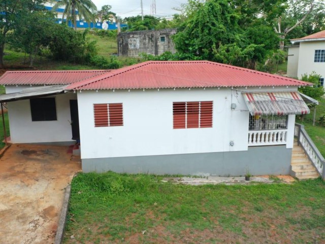 House For Sale in WILLIAMSFIELD, Manchester Jamaica | [2]