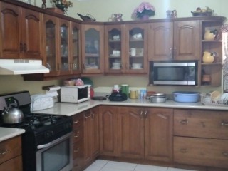 House For Sale in Beverley Hills, Kingston / St. Andrew Jamaica | [4]