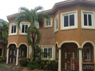 2 bed Townhouse For Sale in Havendale, Kingston / St. Andrew, Jamaica