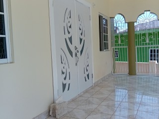 Flat For Rent in Luana Black River, St. Elizabeth Jamaica | [3]