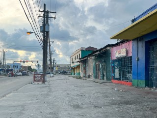 Commercial building For Sale in Kingston, Kingston / St. Andrew, Jamaica