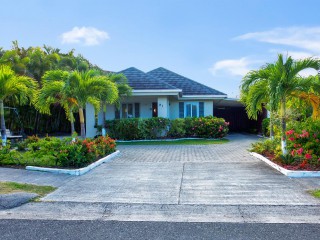 4 bed House For Rent in Richmond Palms Estate, St. Ann, Jamaica