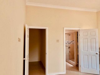 Apartment For Sale in FOREST WAY RED HILLS, Kingston / St. Andrew Jamaica | [7]