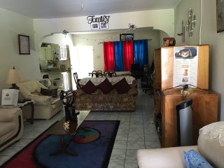 House For Sale in Santa Cruz, St. Elizabeth Jamaica | [1]