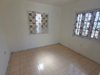 2 bed House For Sale in 3 East Greater Portmore, St. Catherine, Jamaica