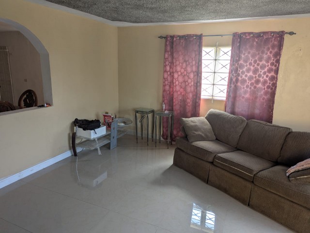 House For Sale in Old Harbour, St. Catherine Jamaica | [2]