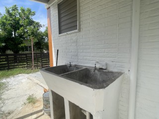 House For Rent in Portmore, St. Catherine Jamaica | [12]