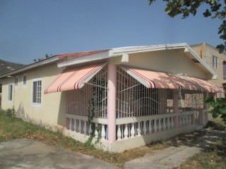 House For Sale in Palm Beach Estate Bull Bay, Kingston / St. Andrew Jamaica | [10]