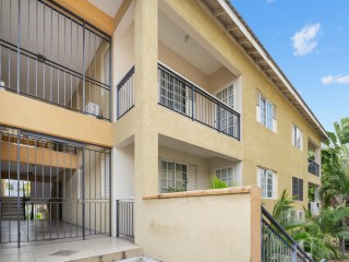 1 bed Apartment For Sale – Liguanea, Kingston / St. Andrew, Jamaica