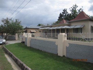House For Rent in Santa Cruz, St. Elizabeth Jamaica | [1]
