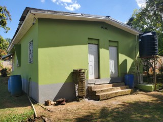 2 bed House For Sale in Byndloss Linstead, St. Catherine, Jamaica