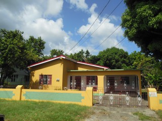 House For Sale in Retreat, St. Thomas Jamaica | [9]