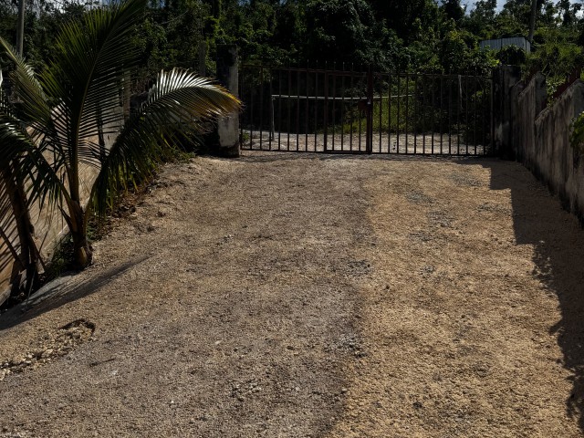 1 bed Apartment For Rent - Browns Town, St. Ann, Jamaica