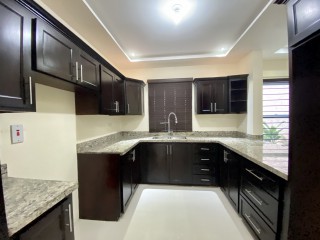 Apartment For Sale in Kingston 6, Kingston / St. Andrew Jamaica | [6]
