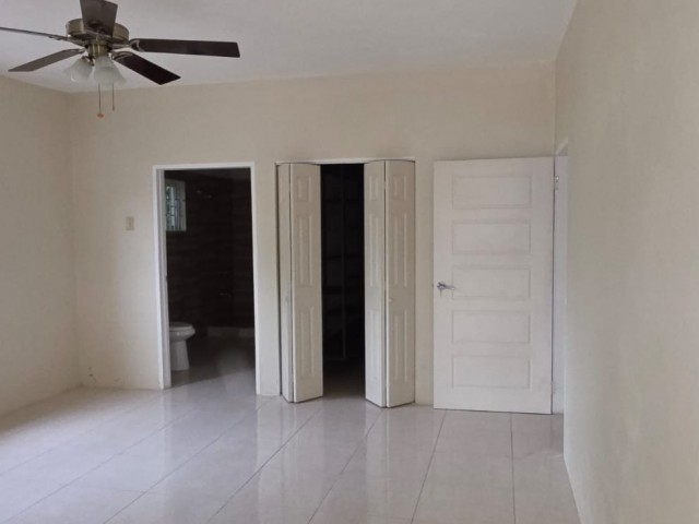 House For Rent in Fairview Park, St. Catherine Jamaica | [10]