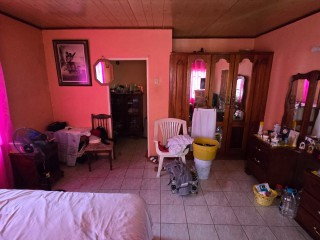 House For Sale in May Pen, Clarendon Jamaica | [8]