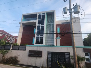 1 bed Apartment For Sale - Kingston 6, Kingston / St. Andrew, Jamaica