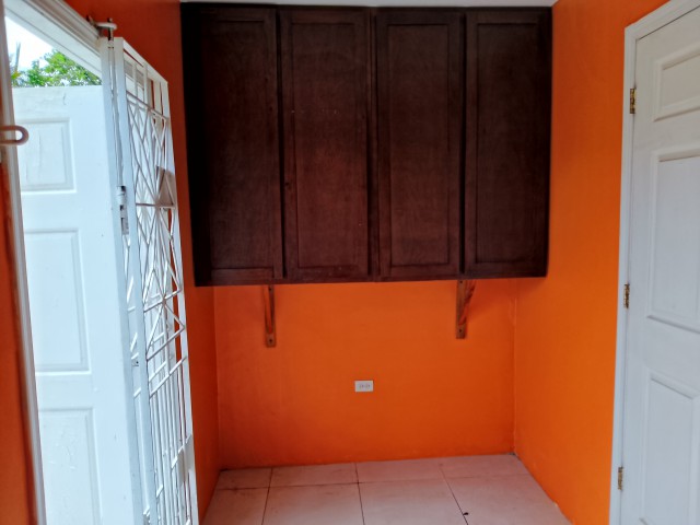 Townhouse For Rent in El Prado Verde, St. Catherine Jamaica | [11]